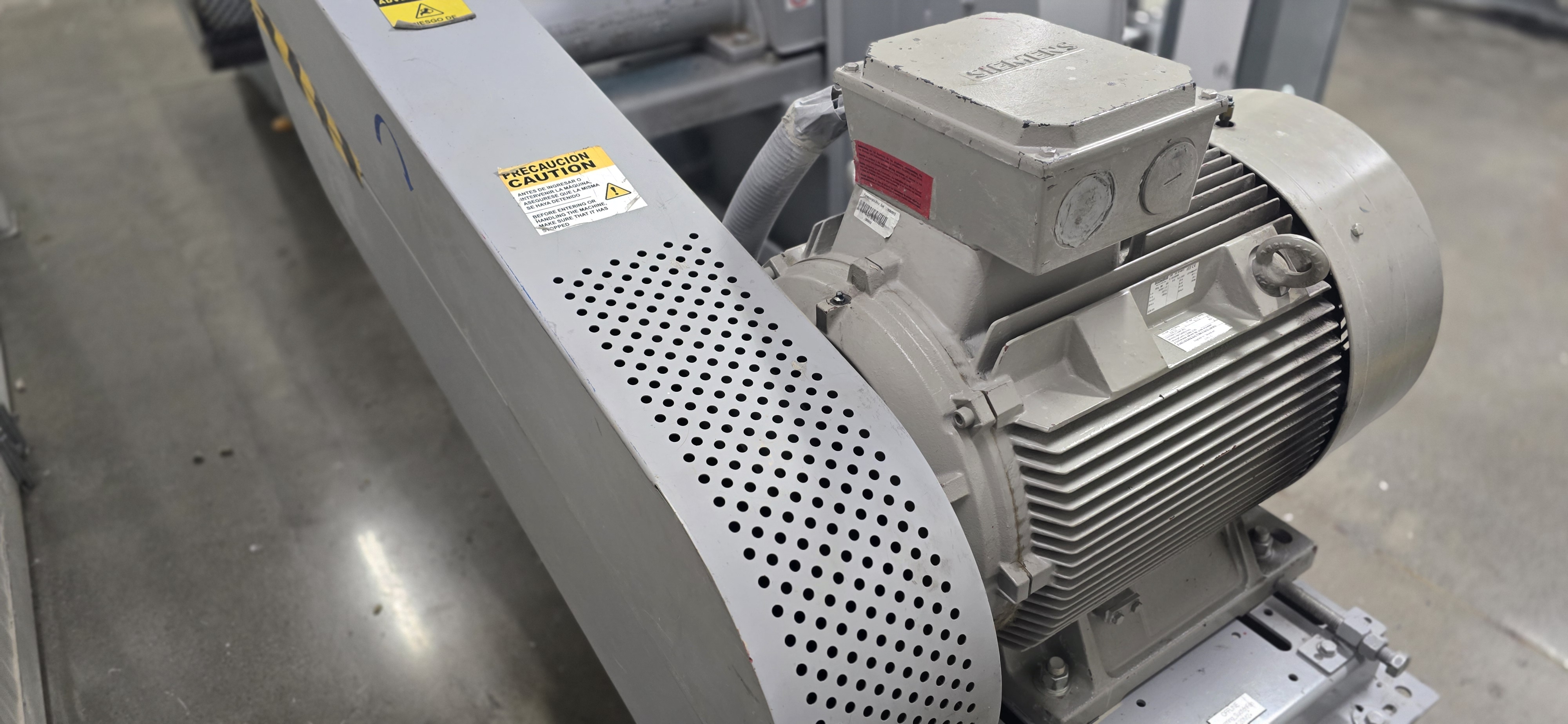 Motor AC
